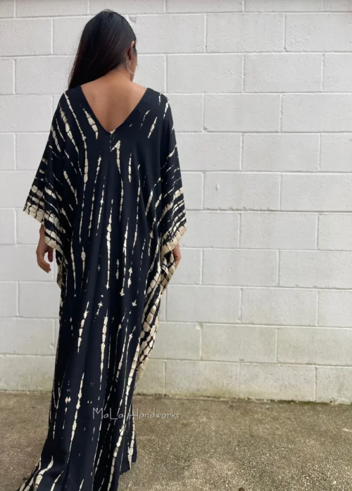 robe caftan soyeuse noire