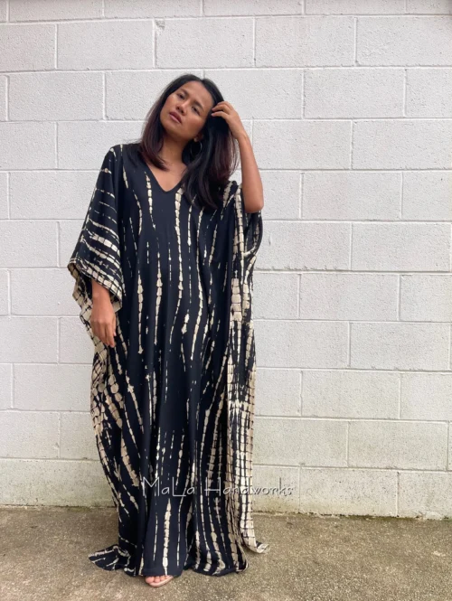 robe caftan soyeuse noire