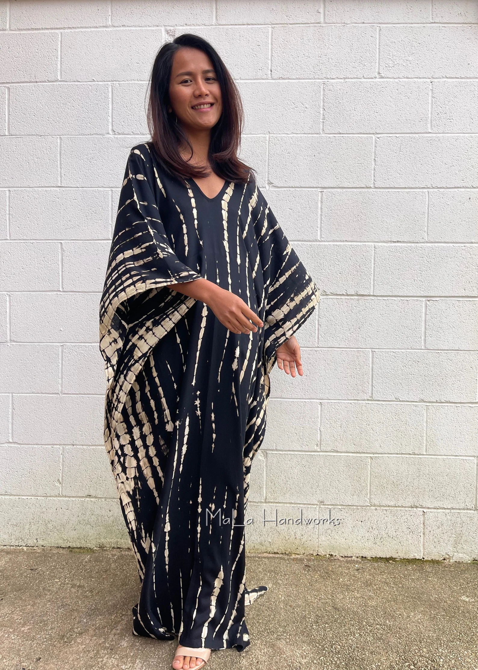robe caftan soyeuse noire